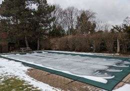  Swimming pool cover
