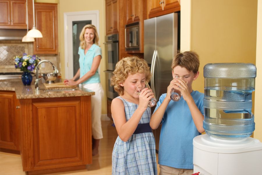 drink water children