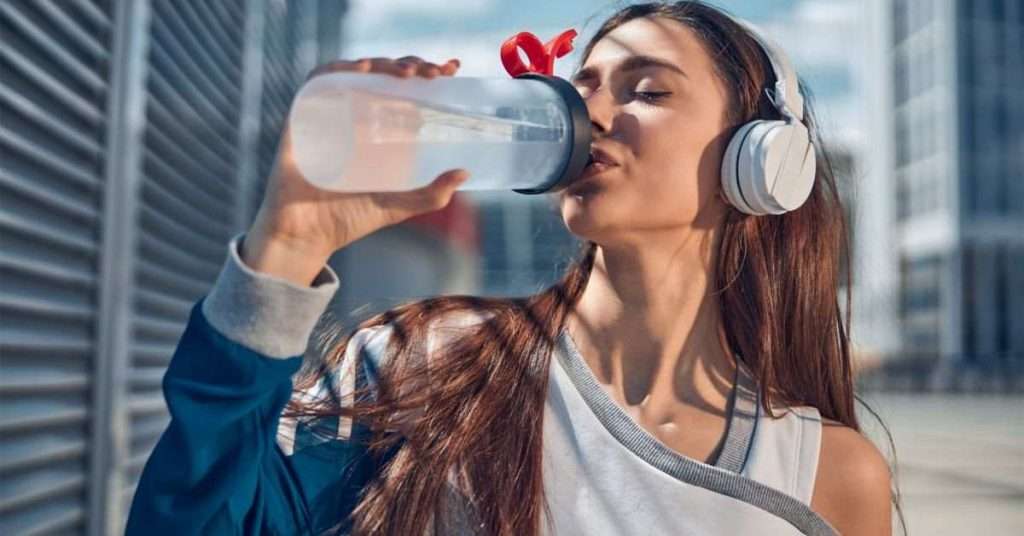 Is It Safe To Drink Water From Plastic Bottles?