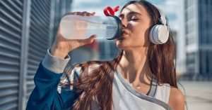 Is it safe to drink water from plastic bottles? 7 drink water
