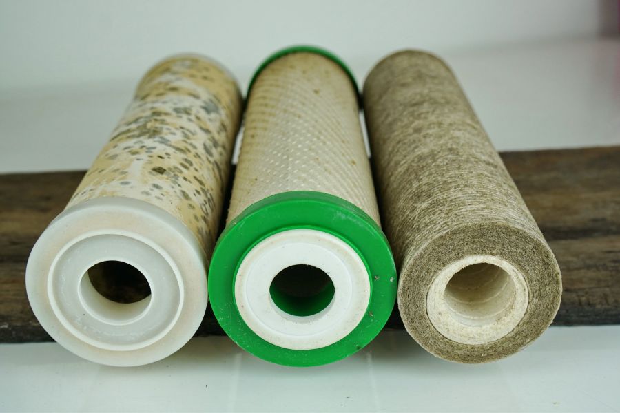 7 Easy tips for RO water purifier servicing 2 dirty filter cartage