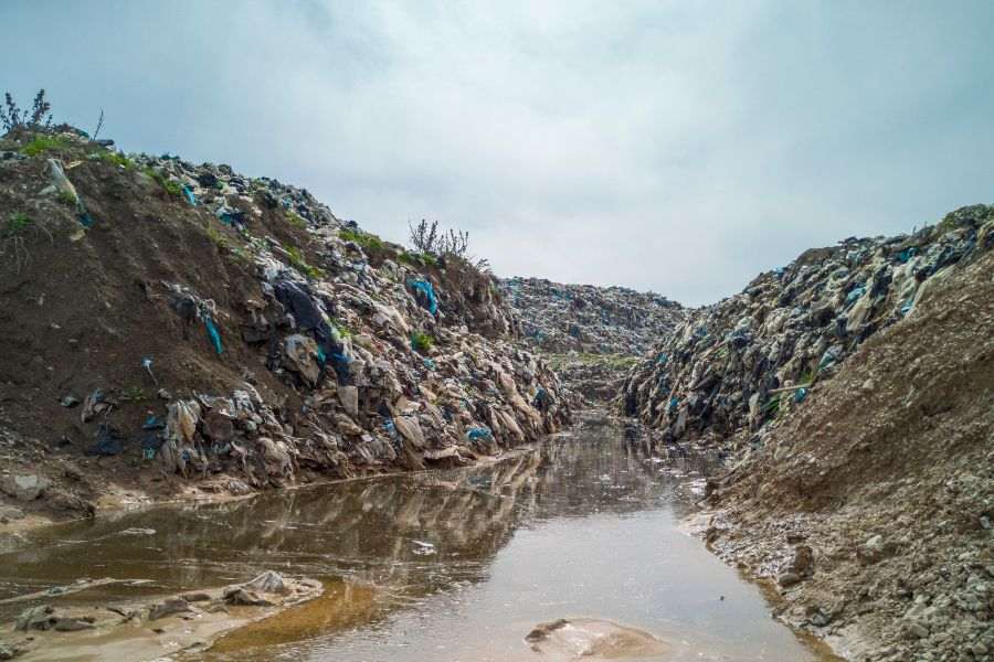 30+ Heartbreaking Water pollution images 21 water pollution image 20