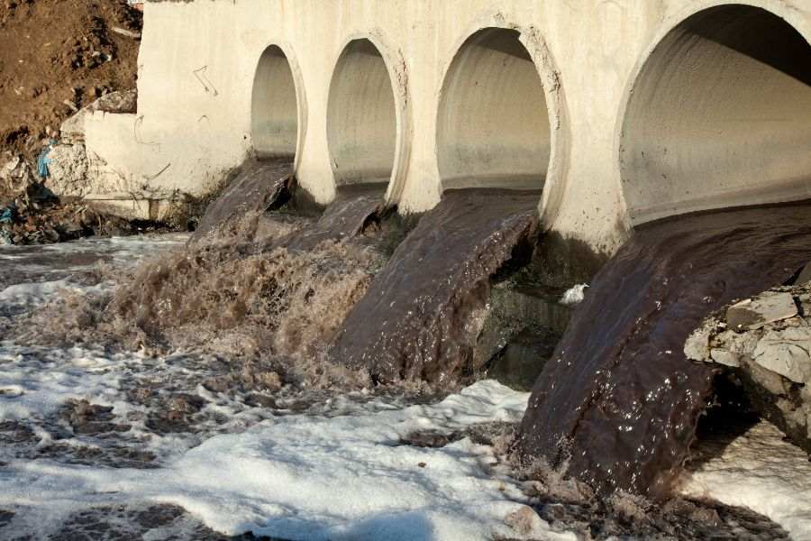 30+ Heartbreaking Water pollution images 7 water pollution image 6